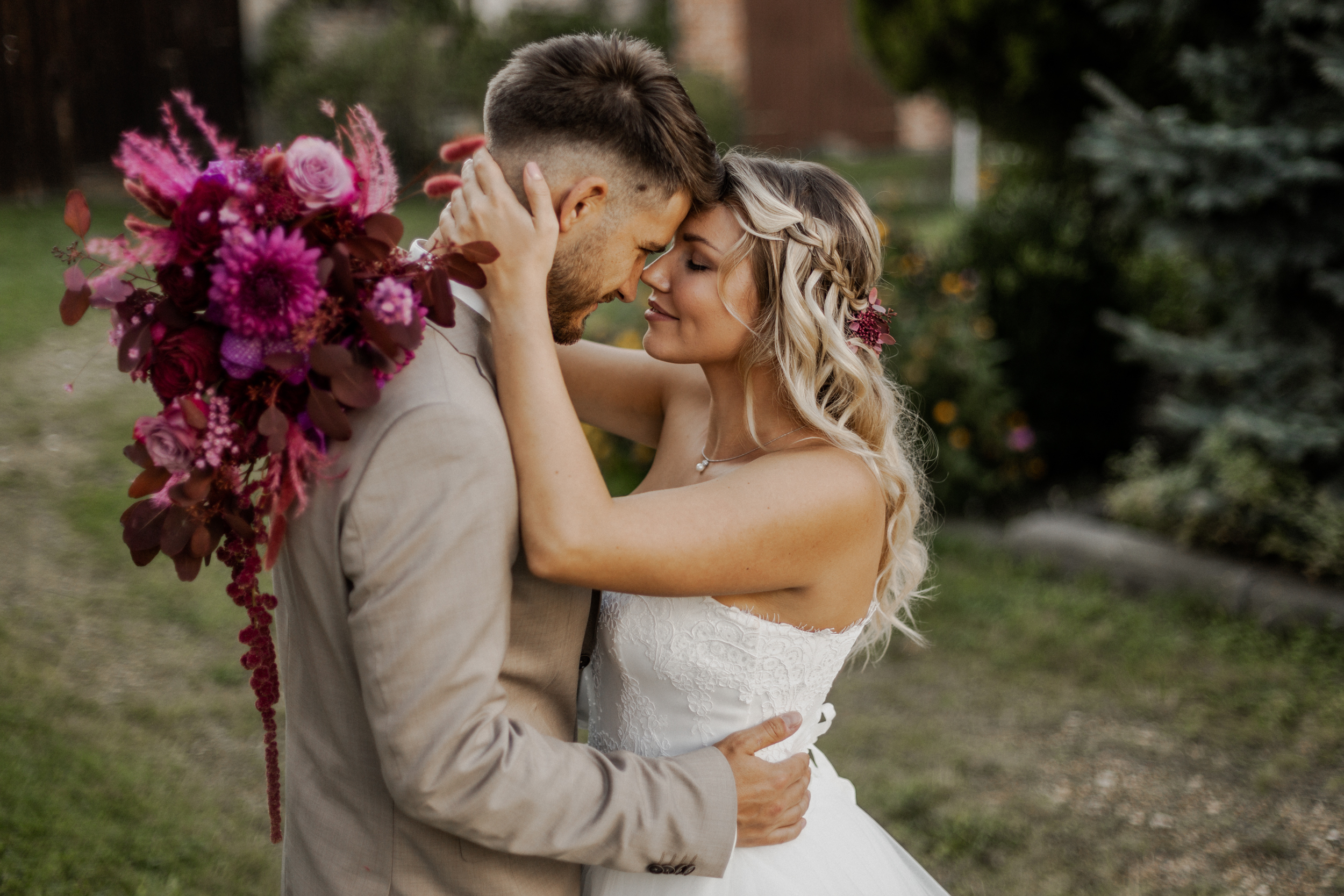 Hochzeitsfotografie in der Gegend von Pößneck, Saalfeld, Rudolstadt, Jena, Erfurt, Greiz und in ganz Ostthüringen, Sachsen und Sachsen-Anhalt - Laura Heinrich Fotografin aus Leidenschaft