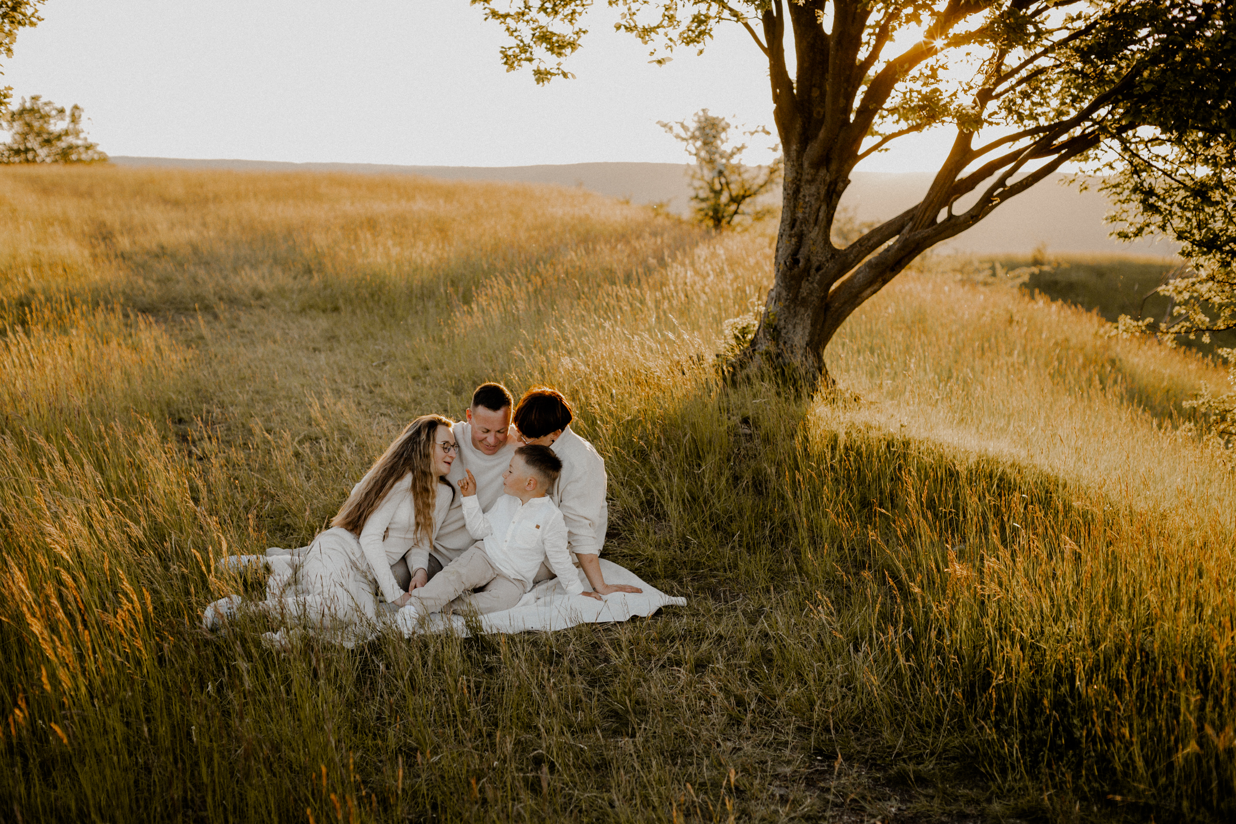 Familienshooting outdoor in der Gegend von Pößneck, Saalfeld, Rudolstadt, Jena, Greiz und in ganz Ostthüringen - Laura Heinrich Fotografin aus Leidenschaft